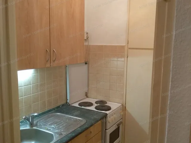 Kiadó lakás Kecskemét, Belváros 34 nm