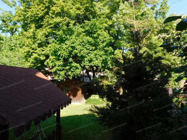 Eladó ház Kecskemét, Hunyadiváros 128 nm
