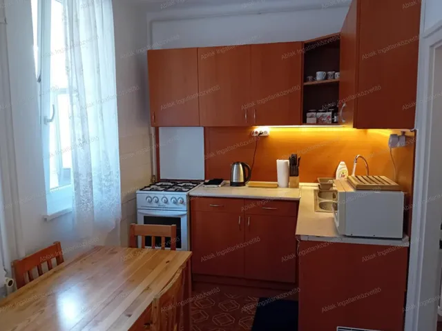 Kiadó lakás Kecskemét, Belváros 51 nm