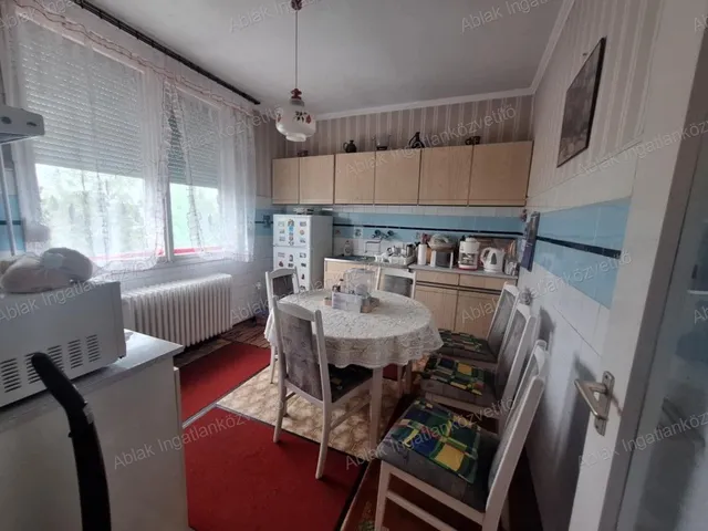 Eladó lakás Kecskemét, Műkertváros 56 nm