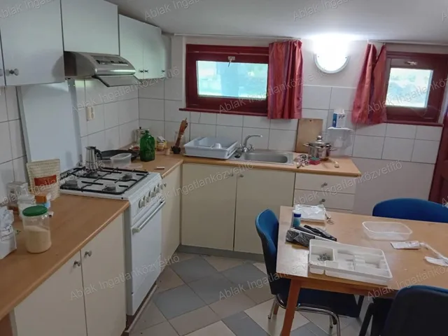 Kiadó ház Kecskemét, Belsőnyír 70 nm