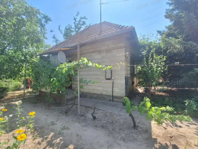 Eladó ház Kecskemét 25 nm
