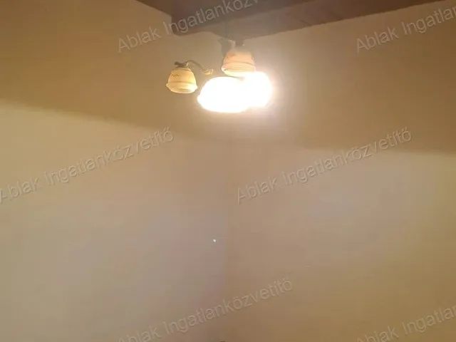 Eladó ház Bedegkér 78 nm