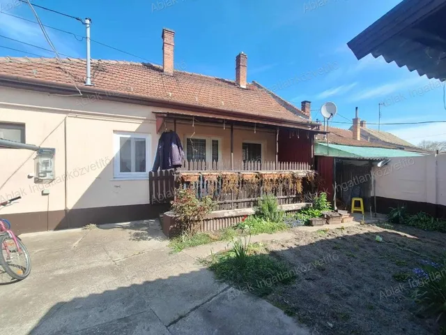Eladó ház Kiskunfélegyháza 65 nm