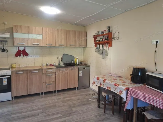 Eladó ház Kiskunfélegyháza 65 nm