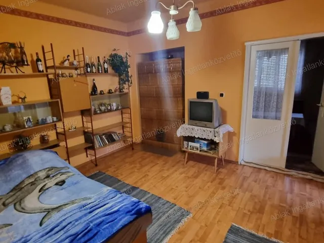 Eladó ház Tabdi 83 nm