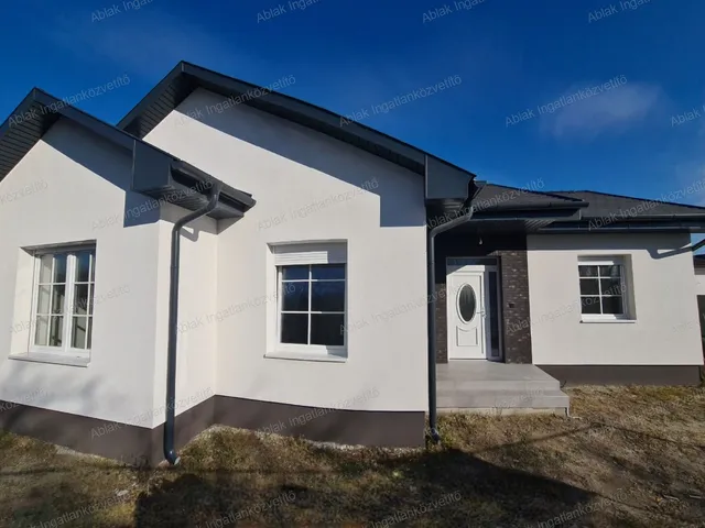 Eladó ház Kecskemét, Kadafalva 112 nm