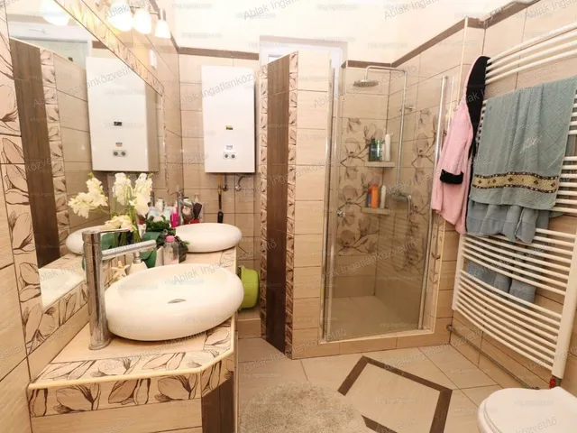 Eladó ház Tiszaalpár 144 nm