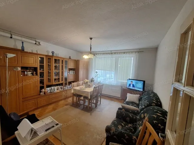 Eladó lakás Kiskunfélegyháza, Móraváros 56 nm