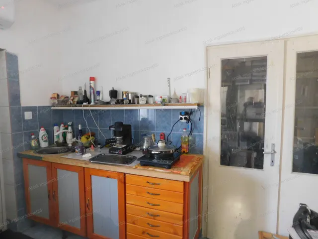 Eladó ház Tiszakécske, Kerekdomb 75 nm