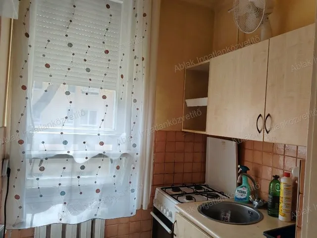 Eladó lakás Kecskemét, Belváros 28 nm