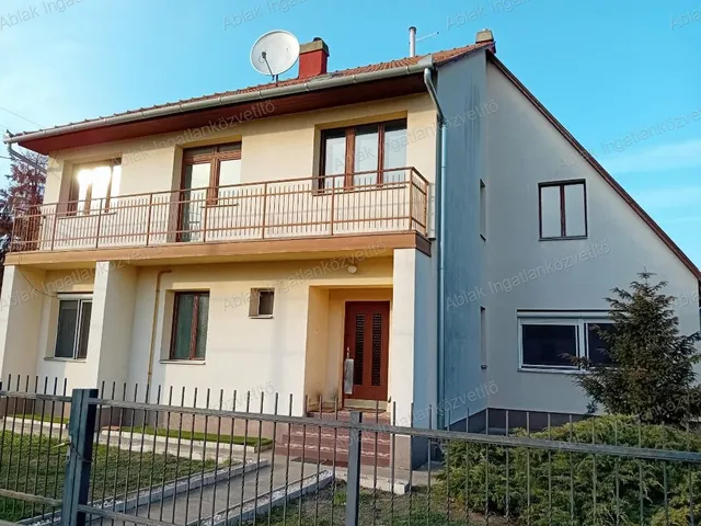Eladó ház Kecskemét, Hetényegyháza 155 nm