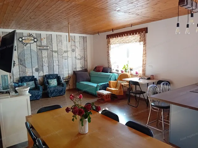 Eladó ház Kecskemét, Petőfiváros 86 nm