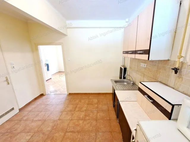 Eladó lakás Kecskemét, Műkertváros 38 nm