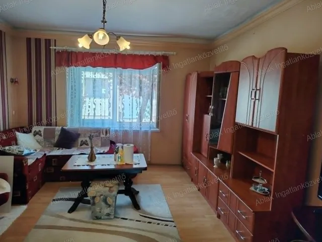 Eladó ház Kecskemét, Máriaváros 61 nm