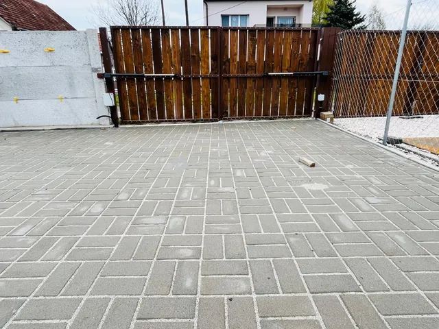 Eladó ház Bénye 88 nm