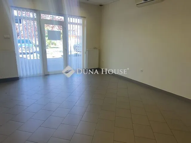 Eladó kereskedelmi és ipari ingatlan Dunaharaszti 29 nm