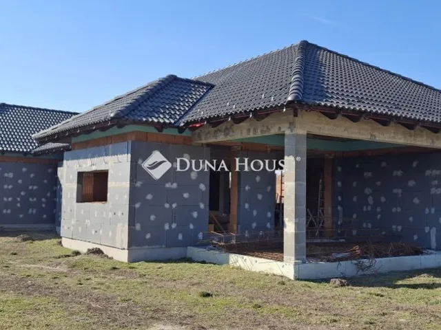 Eladó ház Dömsöd 207 nm