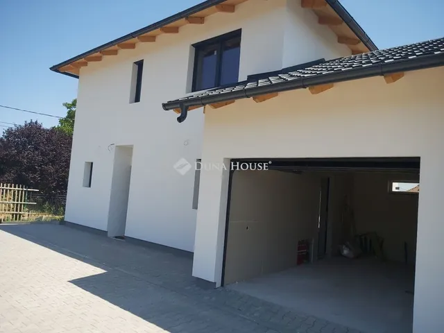 Eladó ház Vecsés 147 nm