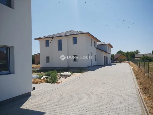 Eladó ház Vecsés 147 nm