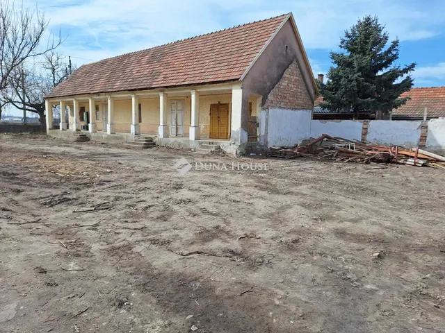Eladó ház Kiskunlacháza 72 nm