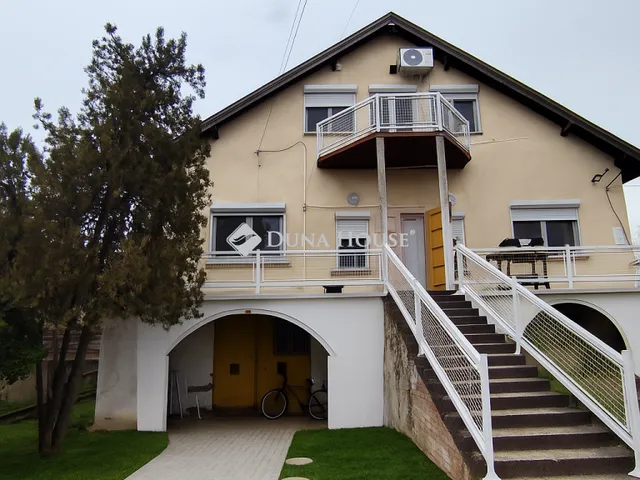 Eladó ház Dunaharaszti 241 nm