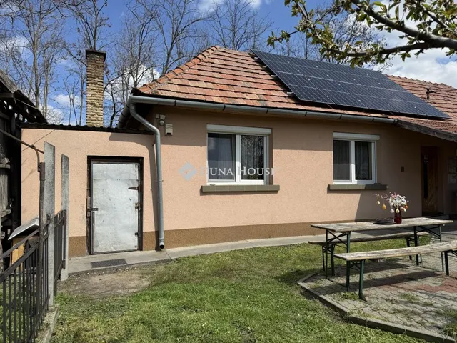 Eladó mezőgazdasági ingatlan Helvécia 63 nm
