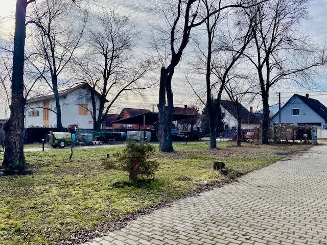 Eladó kereskedelmi és ipari ingatlan Villány 200 nm