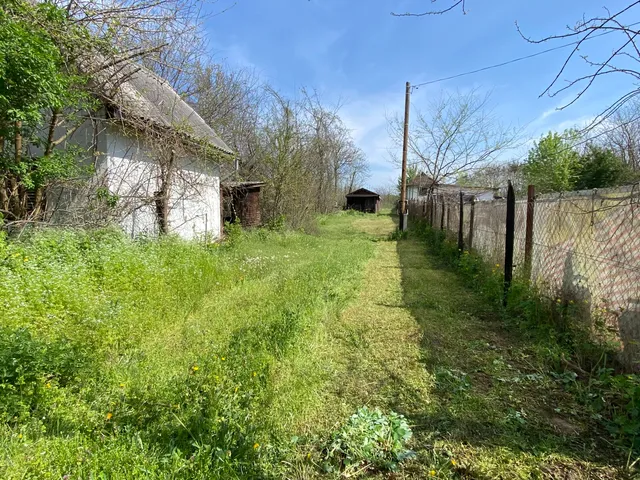 Eladó telek Gomba 1500 nm