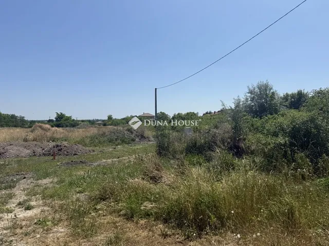 Eladó telek Úrhida 1078 nm