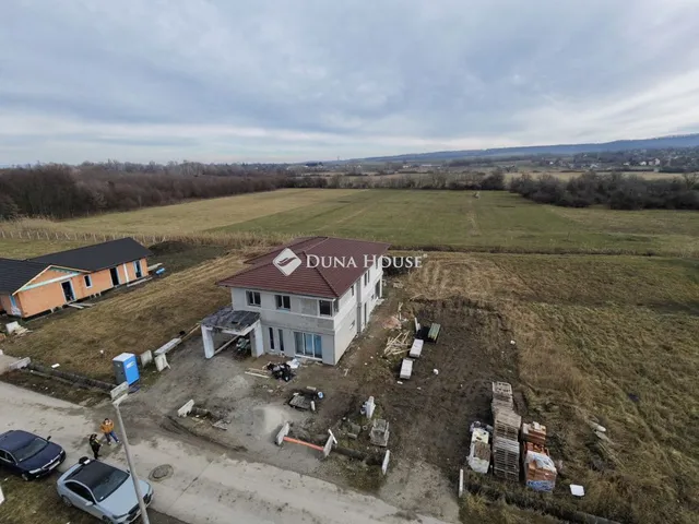 Eladó lakás Balatonföldvár 86 nm