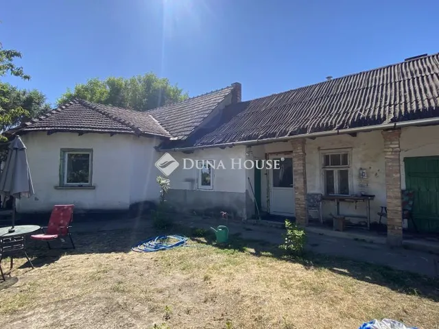 Eladó ház Tápióbicske 150 nm