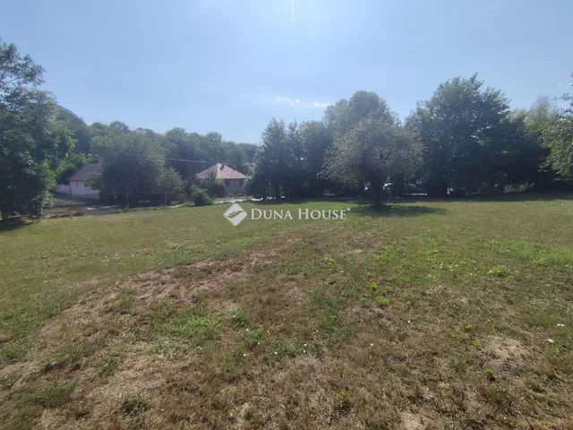 Eladó telek Bálványos 1588 nm