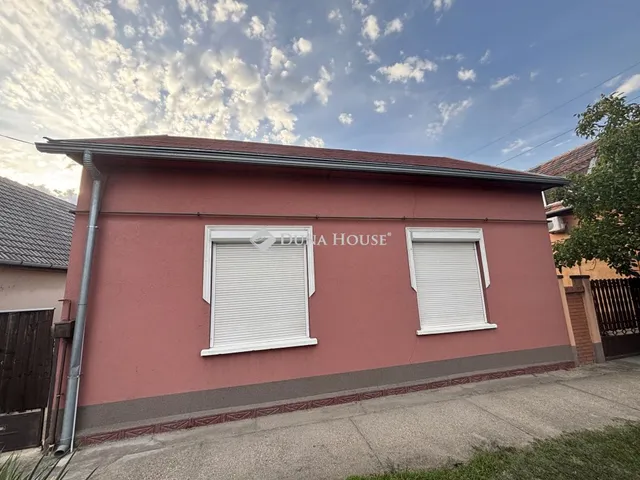 Eladó ház Taksony 72 nm