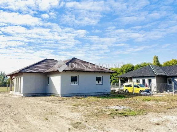 Eladó ház Kiskunlacháza 99 nm