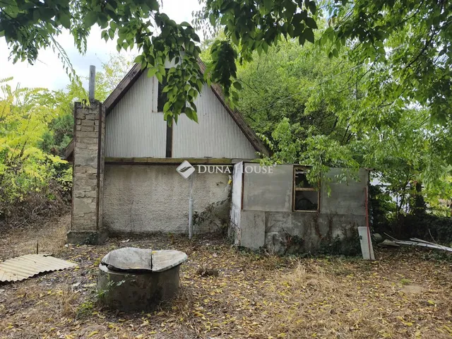 Eladó telek Gyömrő 745 nm