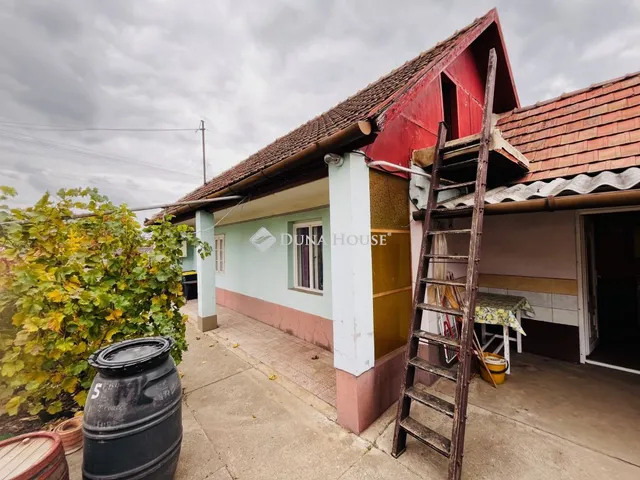 Eladó ház Tápiószecső 60 nm