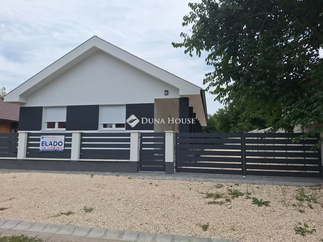 Eladó ház Hernád 79 nm