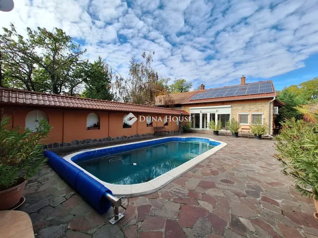 Eladó ház Majosháza 185 nm