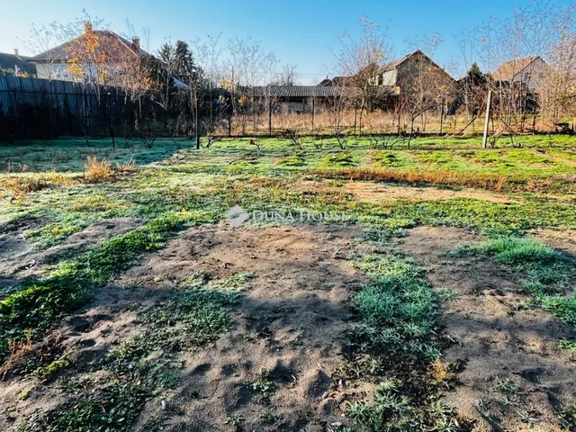 Eladó telek Tápiószecső 660 nm