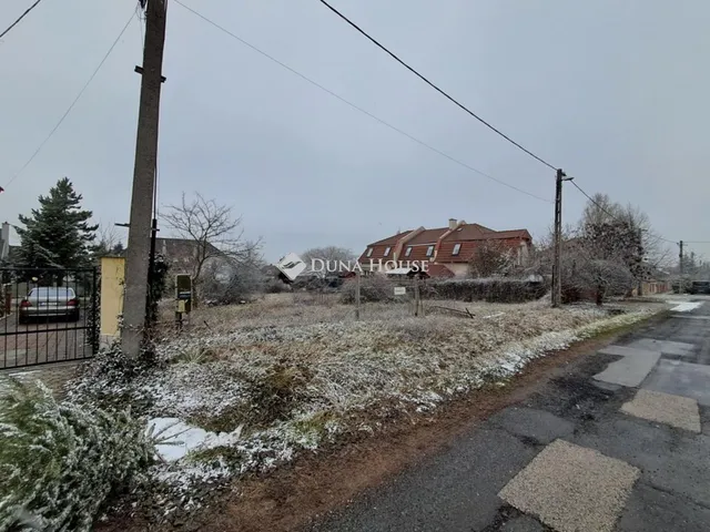 Eladó telek Budapest XVII. kerület 838 nm
