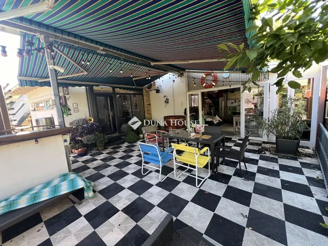 Eladó üdülő és hétvégi ház Tass 112 nm