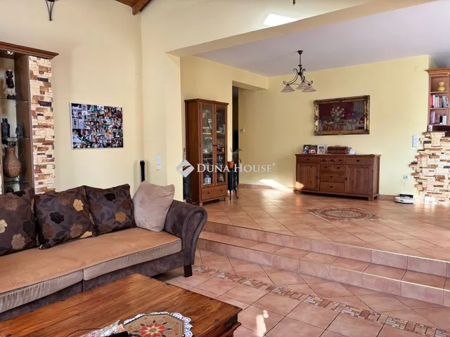 Eladó ház Alsónémedi 185 nm