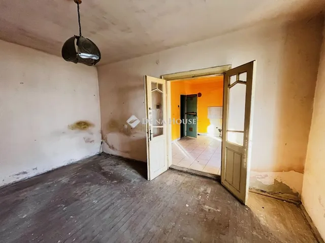 Eladó ház Gomba 61 nm