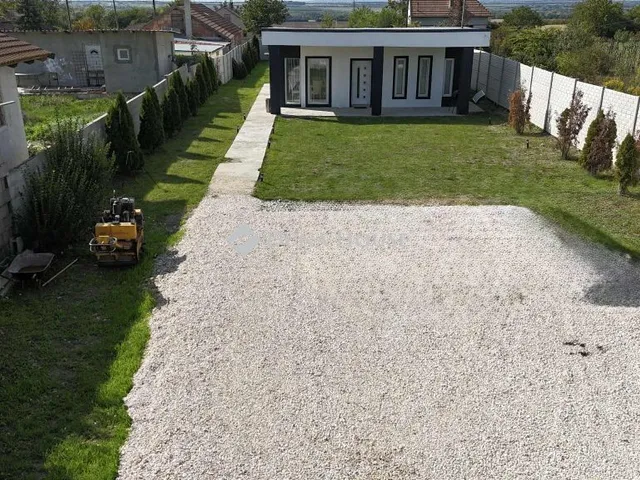 Eladó ház Érd 72 nm