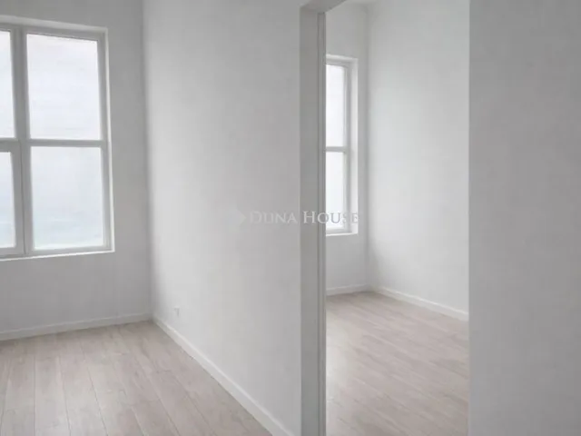 Eladó kereskedelmi és ipari ingatlan Budapest XXI. kerület 42 nm