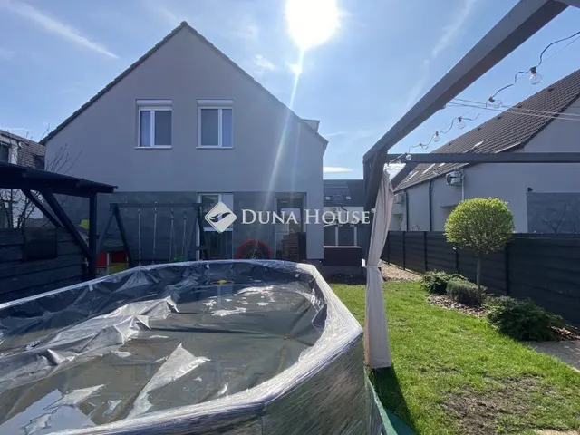 Eladó ház Üllő 90 nm