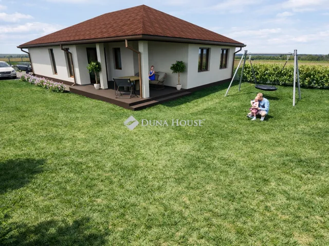 Eladó ház Gomba 135 nm