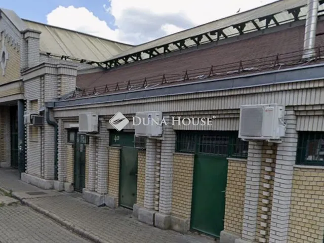 Eladó kereskedelmi és ipari ingatlan Budapest XX. kerület, Tátra tér 22 nm