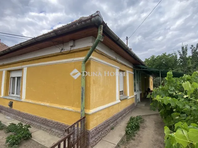 Eladó ház Tápióbicske 65 nm